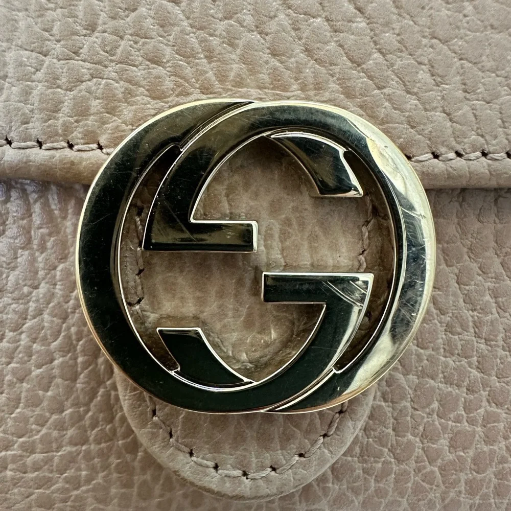 Gucci Tan Leather Wallet with Gold Accent- Box, Dust Bag, Chain and COA included - Picture 11 of 11